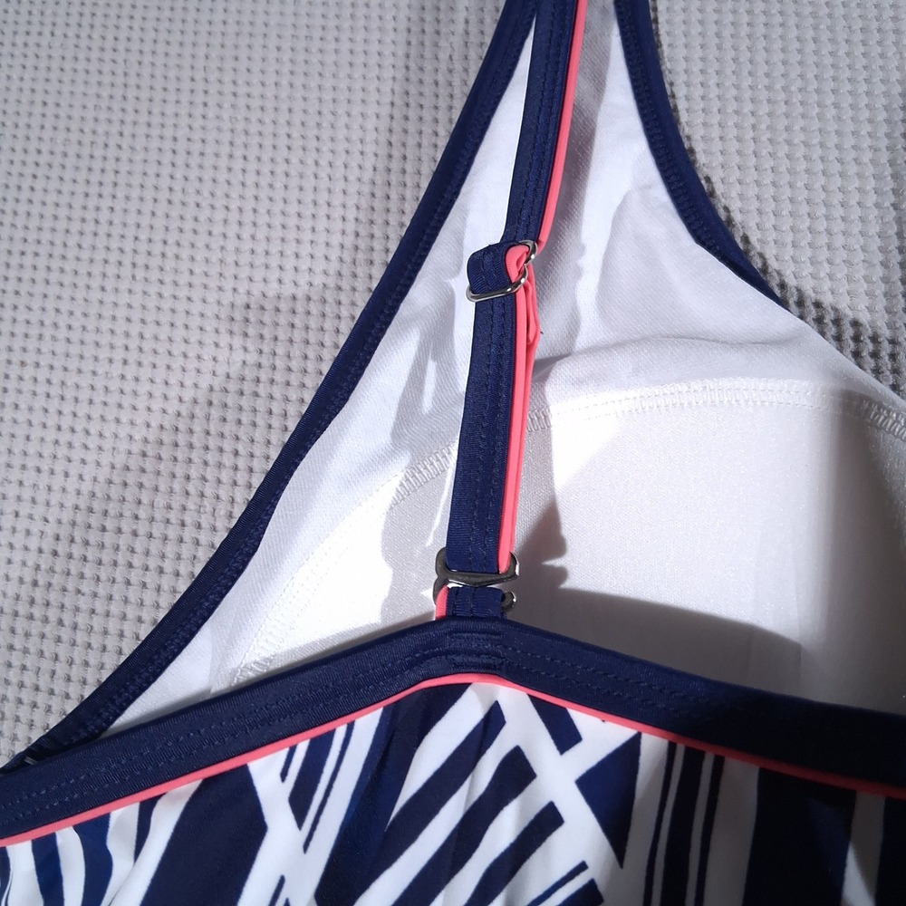 South Point Plus Geometric Tankini Set Blue White Pink 22W Top 16W Shorts NWT - Picture 9 of 16